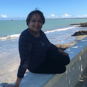 Meet your Posher, Antonia